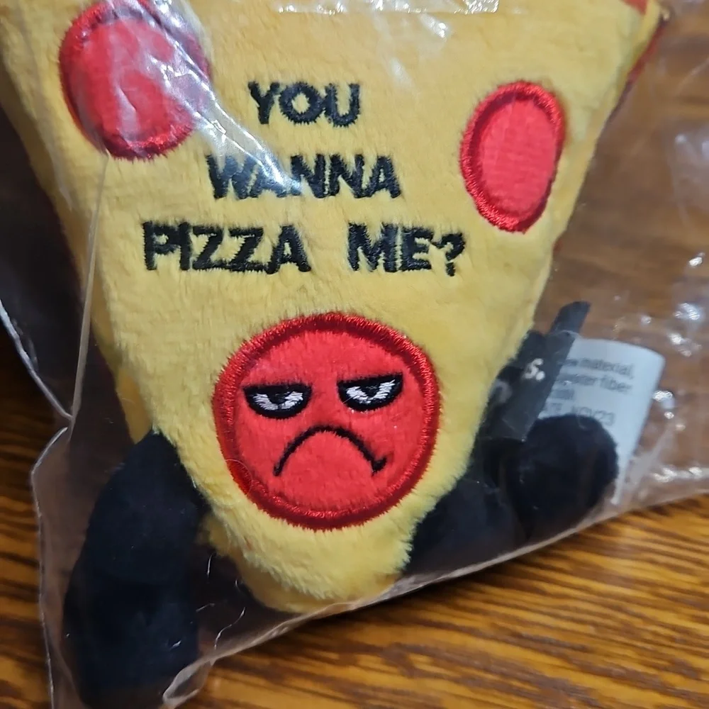 You Wanna Pizza Me? Punny Bagcharm Keychain